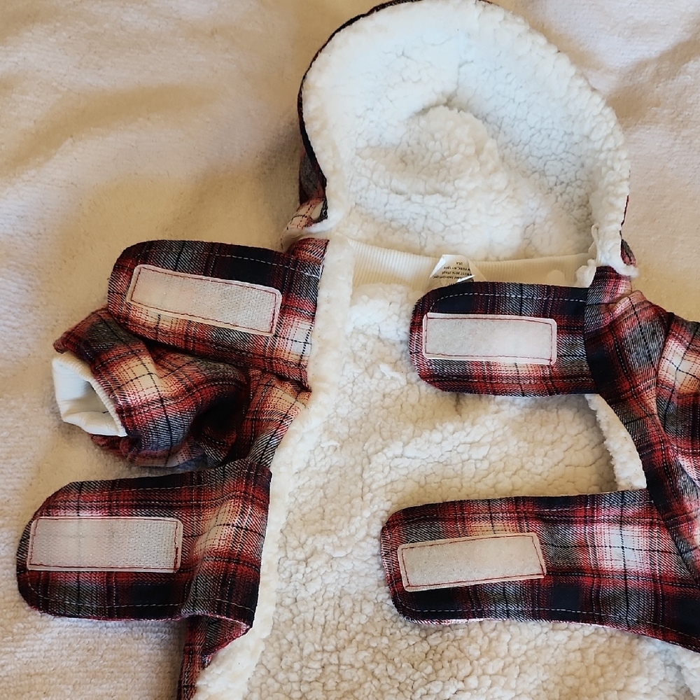Koolaburra Plaid Hooded Dog Sleepwear - Picture 5 of 16